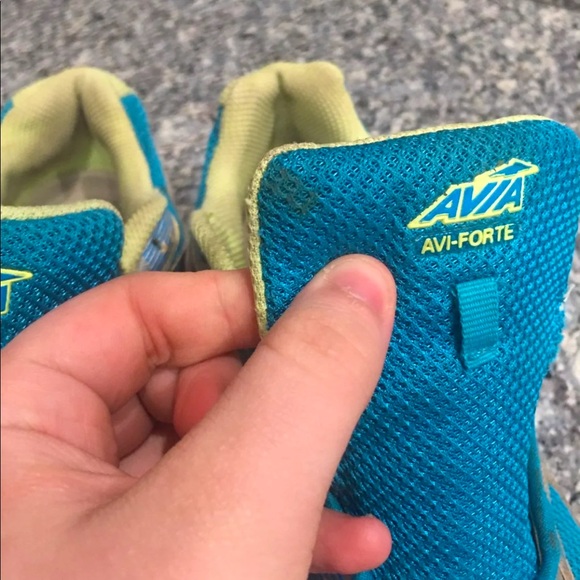 Colorful Avia shoes size 8W - Picture 6 of 7